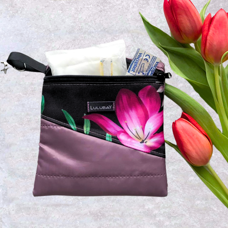 saszetka fioletowa i kwiaty (9).png