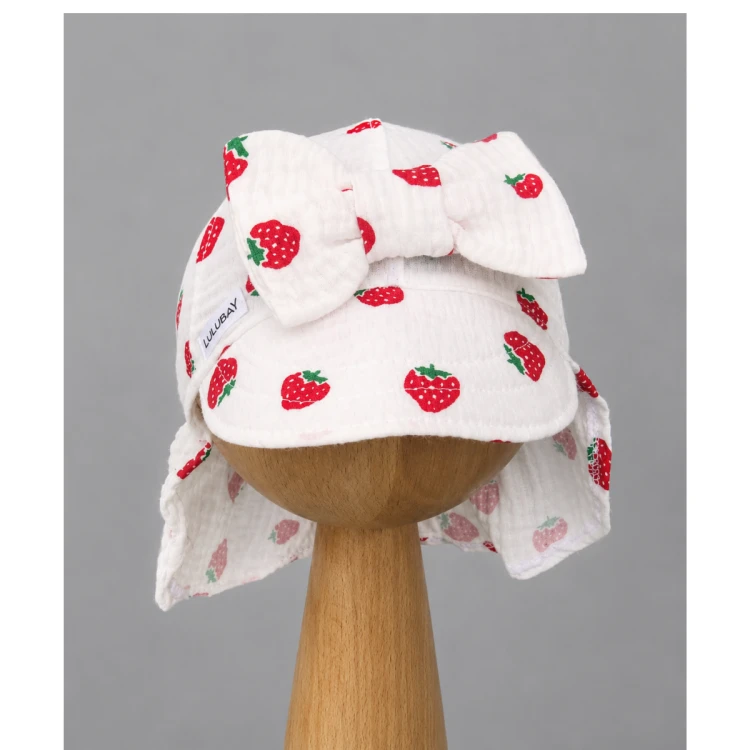 czapka w truskawki (5).png