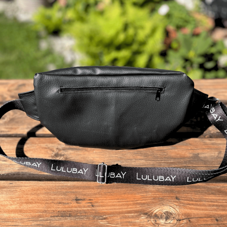 Czarno-czerwona nerka z eko skóry, nekra xl