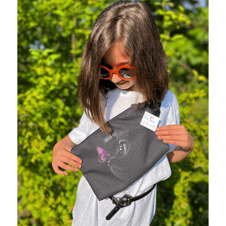 Saszetka typu nerka z kotem, saszetko-nerka kot